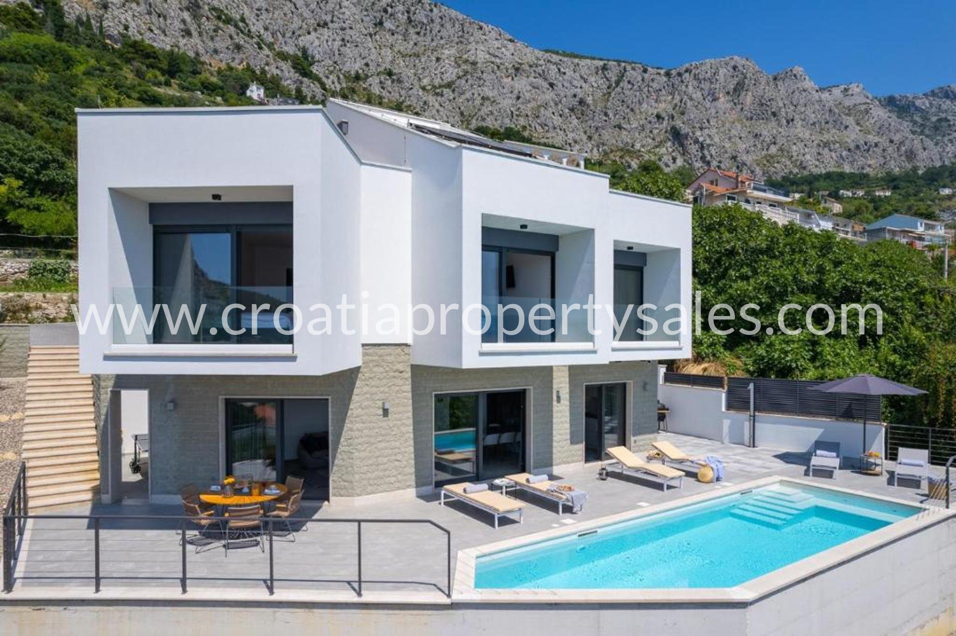 Kuća Na prodaju - Splitsko-dalmatinska Omiš - foto 1/18