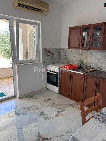 Stan za najam 50 m² – Novalja