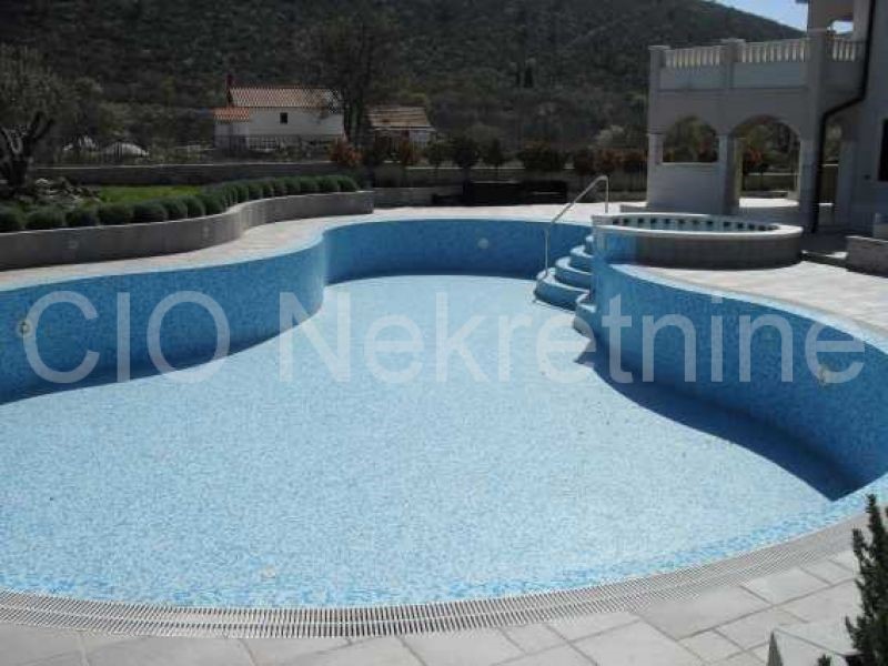 Casa In vendita - SPLITSKO-DALMATINSKA  TROGIR 