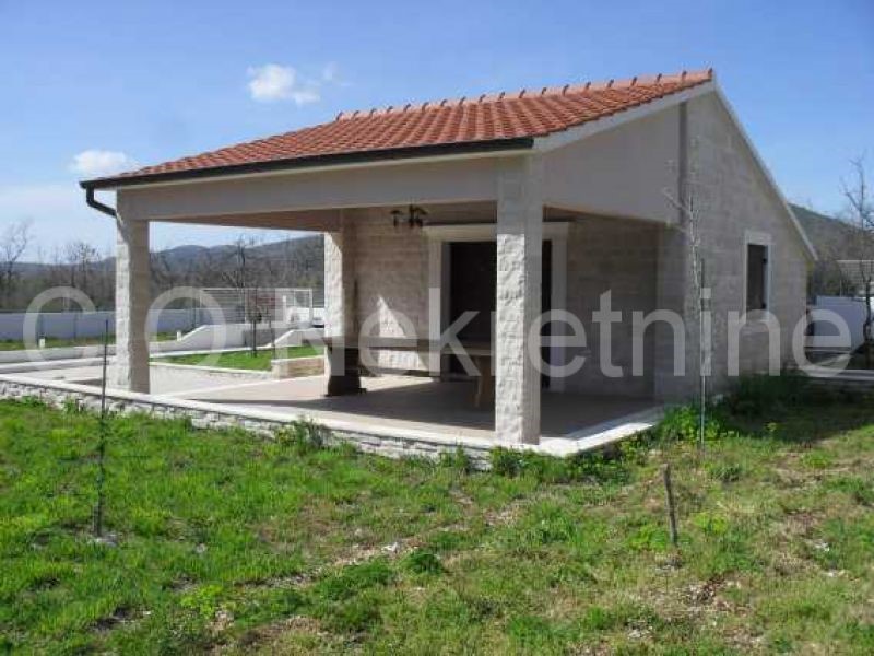 Casa In vendita - SPLITSKO-DALMATINSKA  TROGIR 