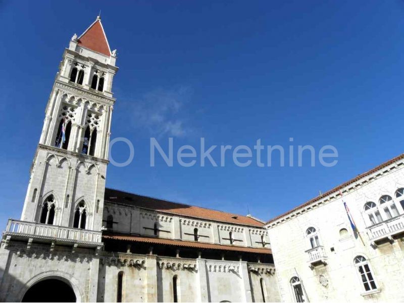 Land For sale - SPLITSKO-DALMATINSKA  TROGIR 