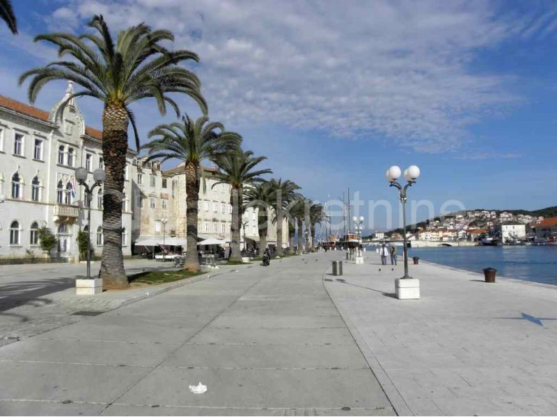 Land For sale - SPLITSKO-DALMATINSKA  TROGIR 