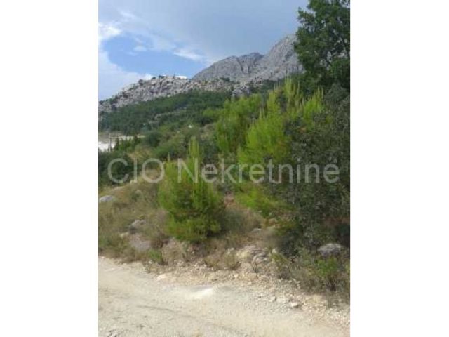 Zemljište na prodaju 7250 m² – Omiš