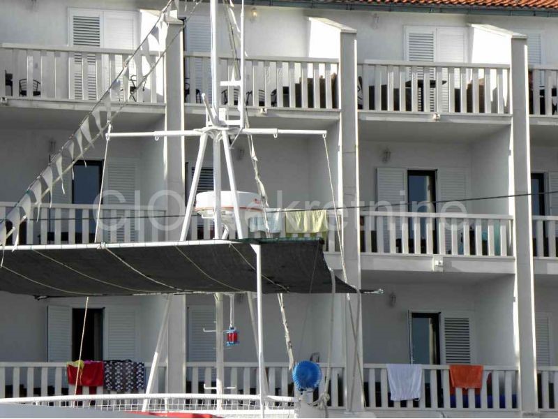 Poslovni prostori Naprodaj - SPLITSKO-DALMATINSKA  Dugi Rat