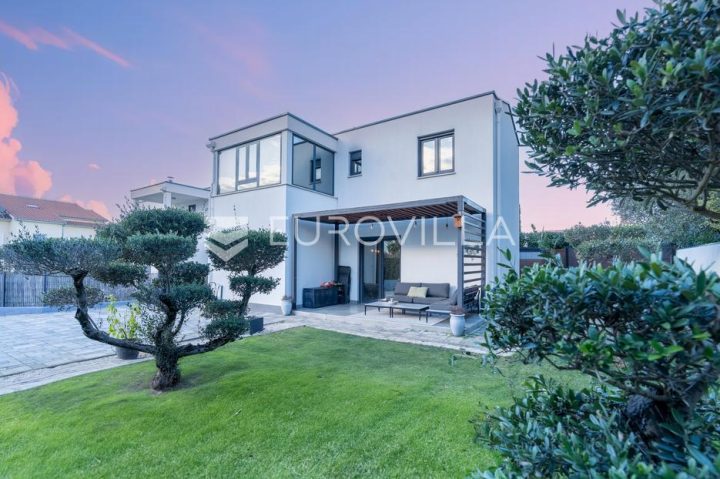 Casa In vendita Kukci