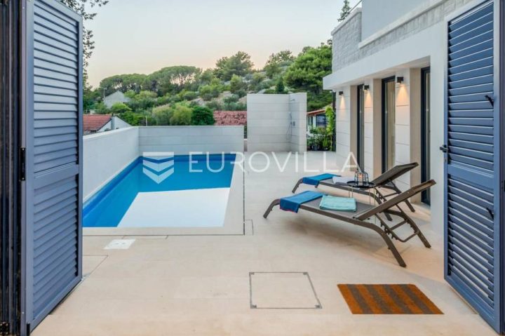 Casa In vendita - Splitsko-dalmatinska Milna - foto 3/15