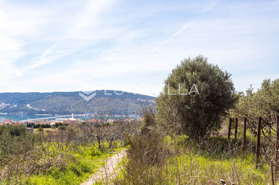 Land For sale Trogir