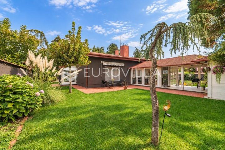 House for sale 290 m² – Gojanec