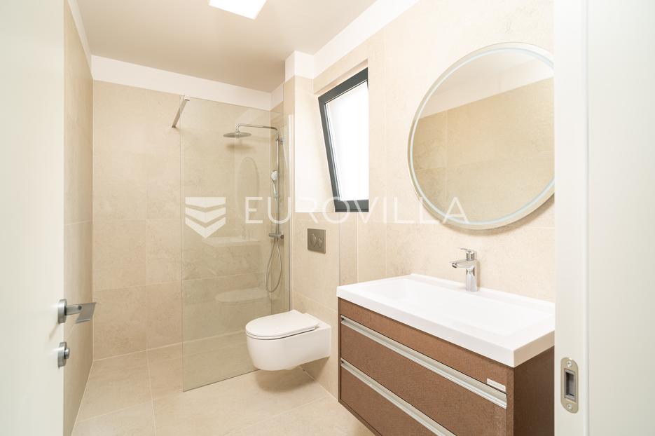Appartamento In vendita -  Privlaka