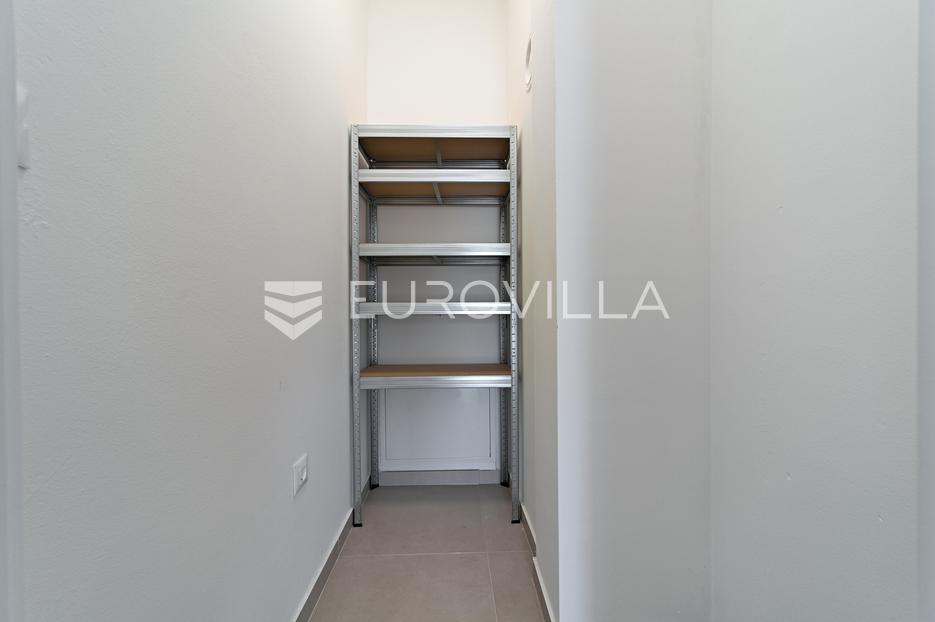 Apartmán Na predaj - Osječko-baranjska Osijek