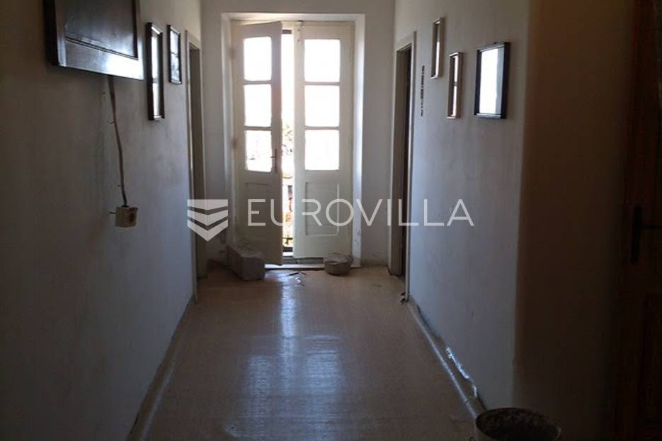House For sale -  Sućuraj
