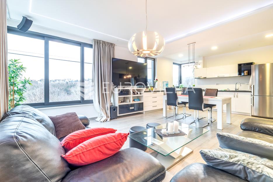 Apartmán Na prodej -  Črnomerec