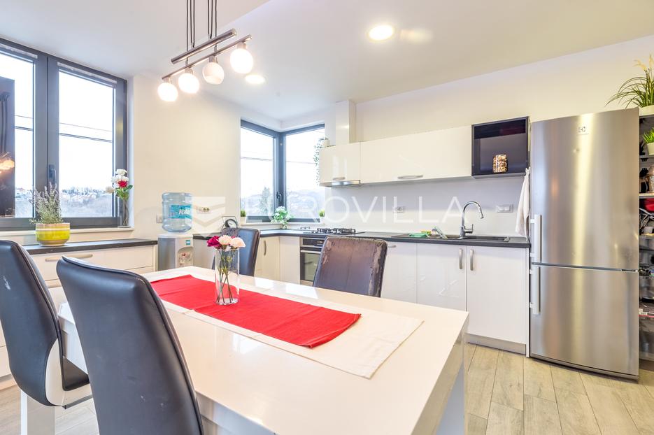 Apartmán Na prodej -  Črnomerec