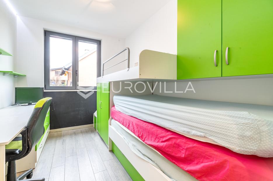 Apartmán Na prodej -  Črnomerec