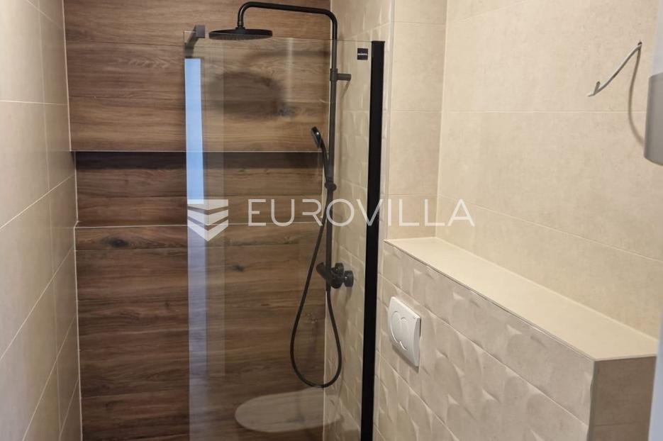 Apartmán Na prodej -  Jelsa