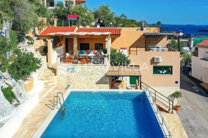 Casa in vendita 136 m² – Vinišće