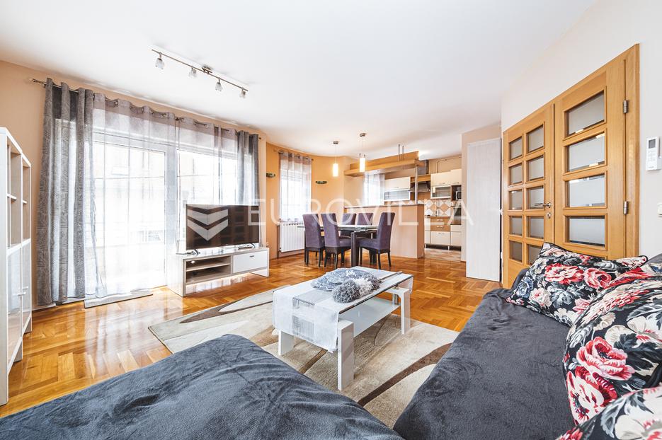 Appartement À vendre -  Maksimir