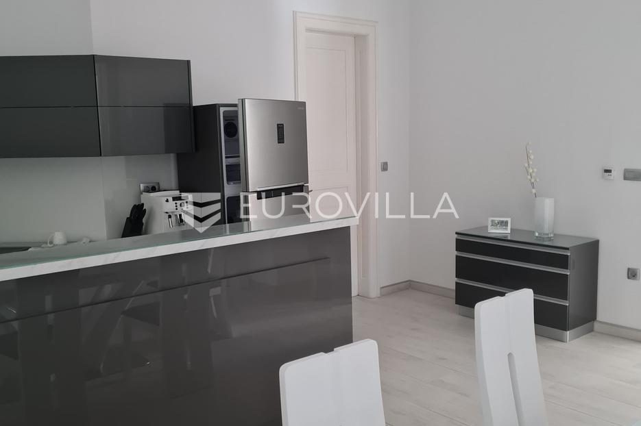 Apartmán Na predaj -  Donji Grad