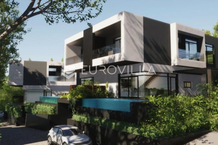 Dům na prodej 241 m² – Kostrena Sveta Lucija