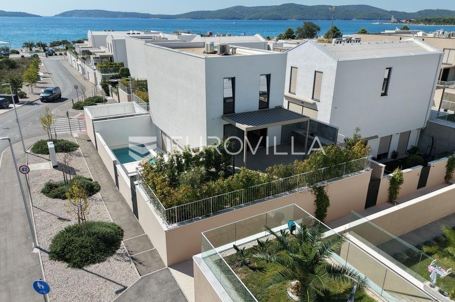 Apartment Zu verkaufen - šibensko-kninska šibenik - Okolica - foto 1/23