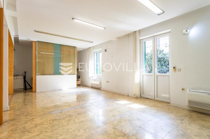 Gewerbefläche Zu vermieten - Splitsko-dalmatinska Split - foto 4/8