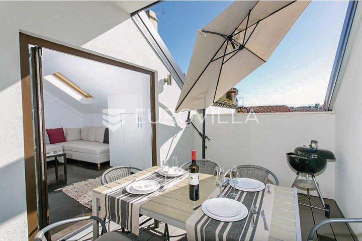 House for sale 160 m² – Poluotok
