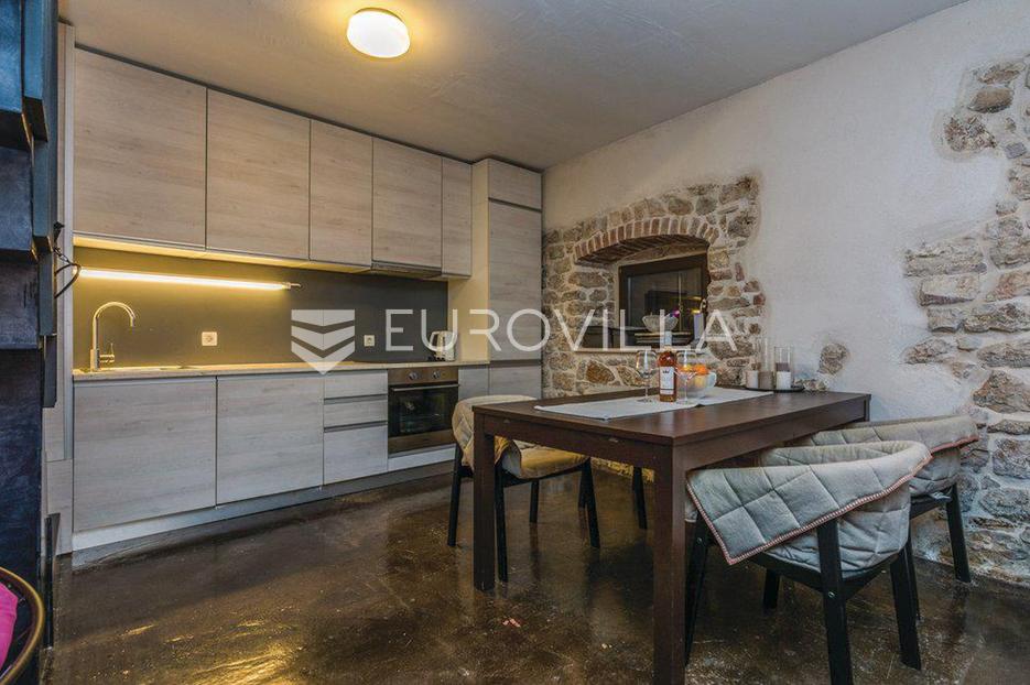 Casa In vendita -  Zadar