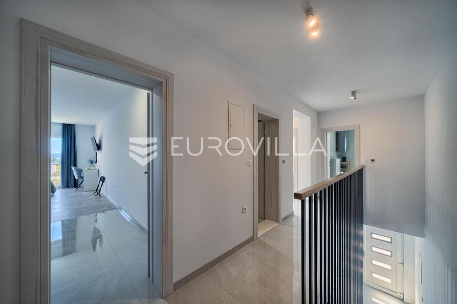 Maison À vendre - Splitsko-dalmatinska Kaštela