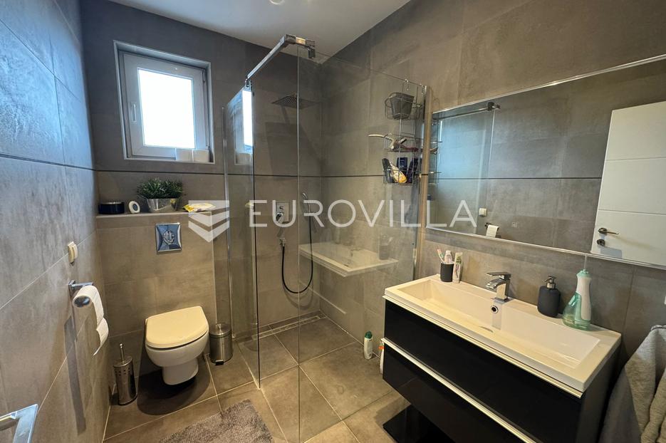 Flat For sale - Osječko-baranjska Đakovo