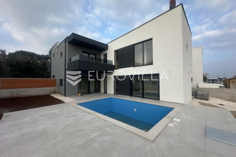 Haus Zu verkaufen - Istarska Ližnjan - foto 1/24