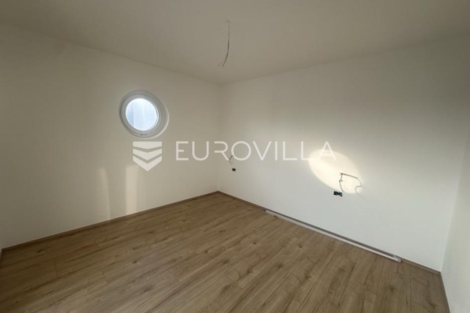 Haus Zu verkaufen - Istarska Ližnjan