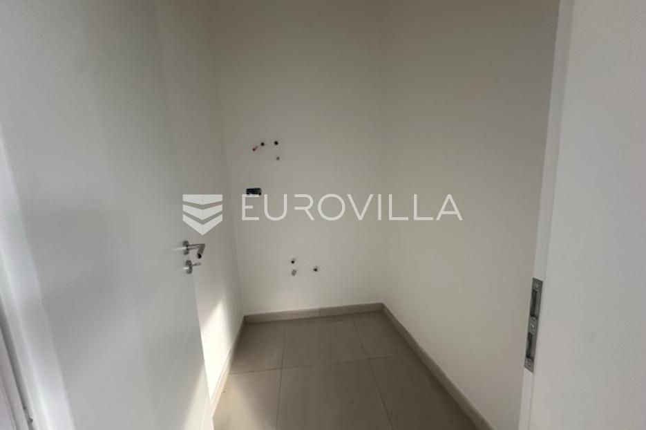 Haus Zu verkaufen - Istarska Ližnjan