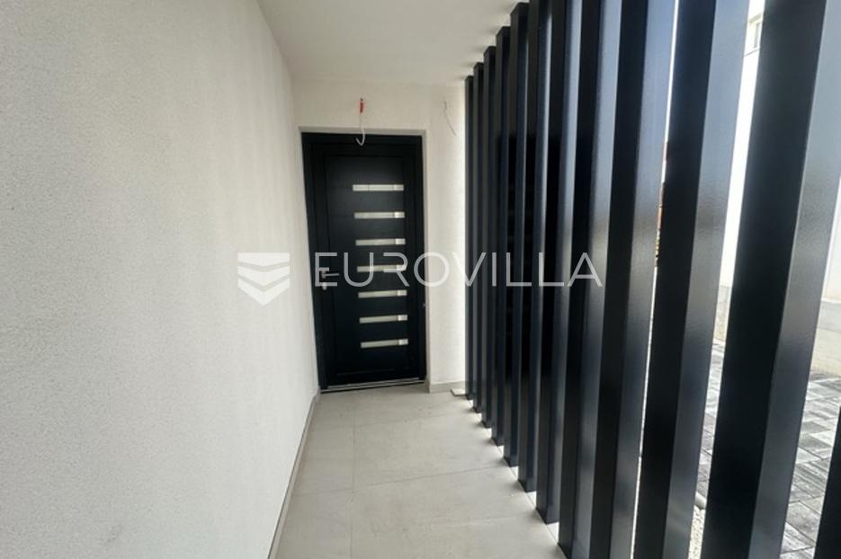 Haus Zu verkaufen - Istarska Ližnjan - foto 3/24