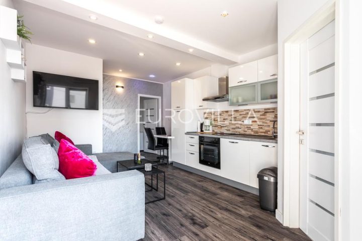 Apartmán na predaj 45 m² – Podstrana