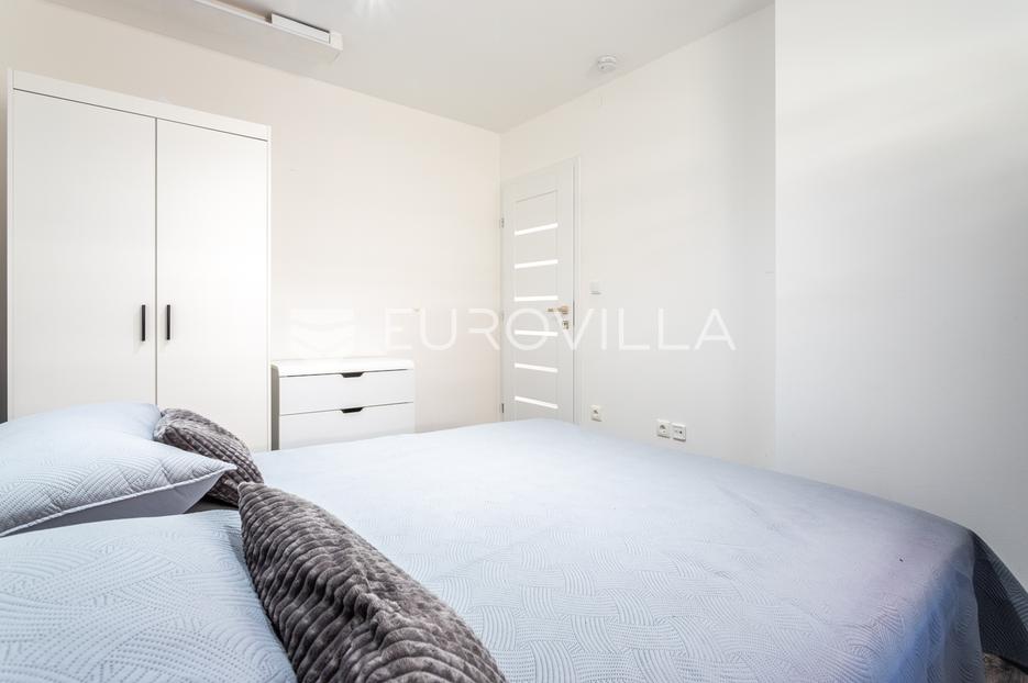 Apartma Na predaj -  Podstrana