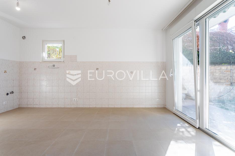 Haus Zu verkaufen -  Podstrana