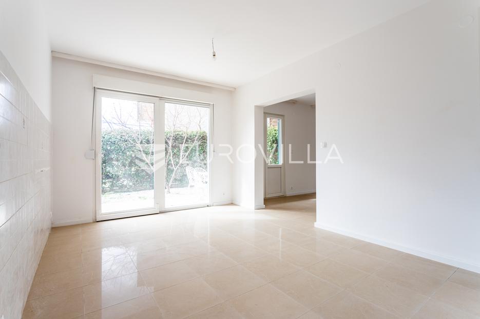 Casa In vendita - Splitsko-dalmatinska Podstrana