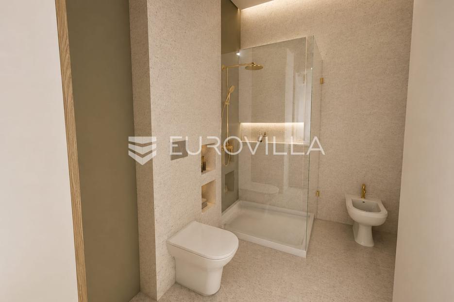 Flat For sale -  Donji Grad