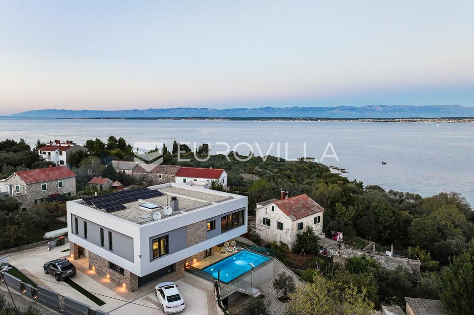 House For sale -  Preko