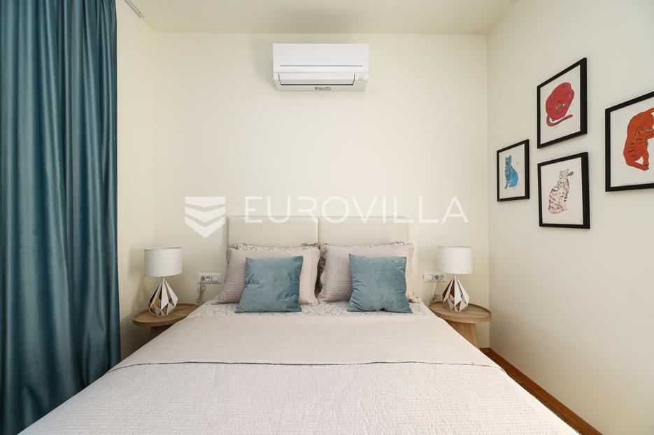 House For sale -  Preko