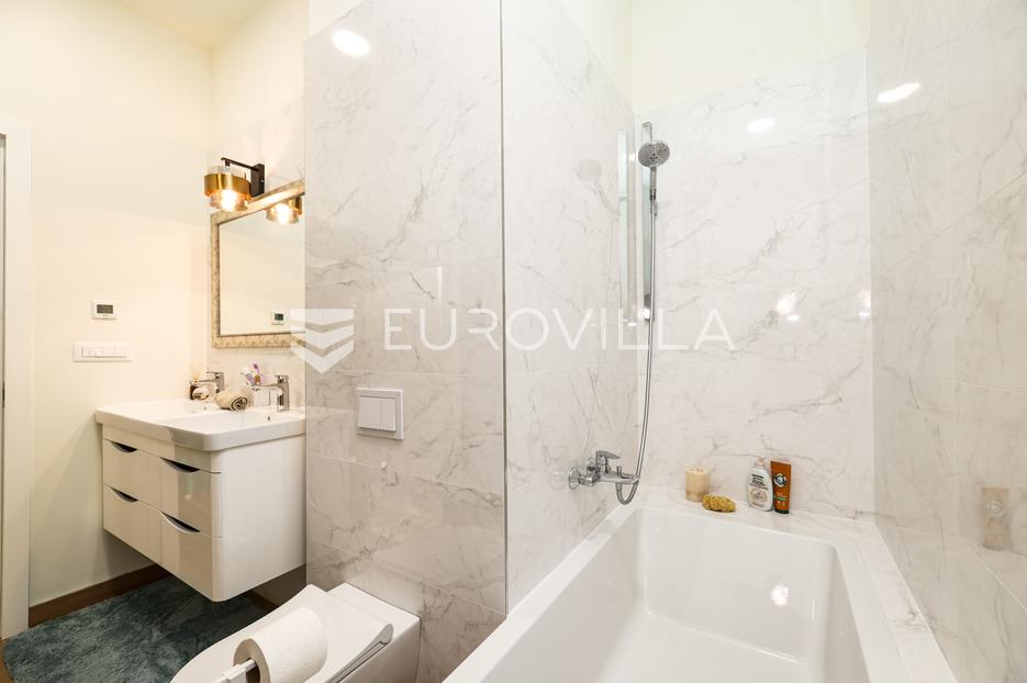 House For sale -  Preko
