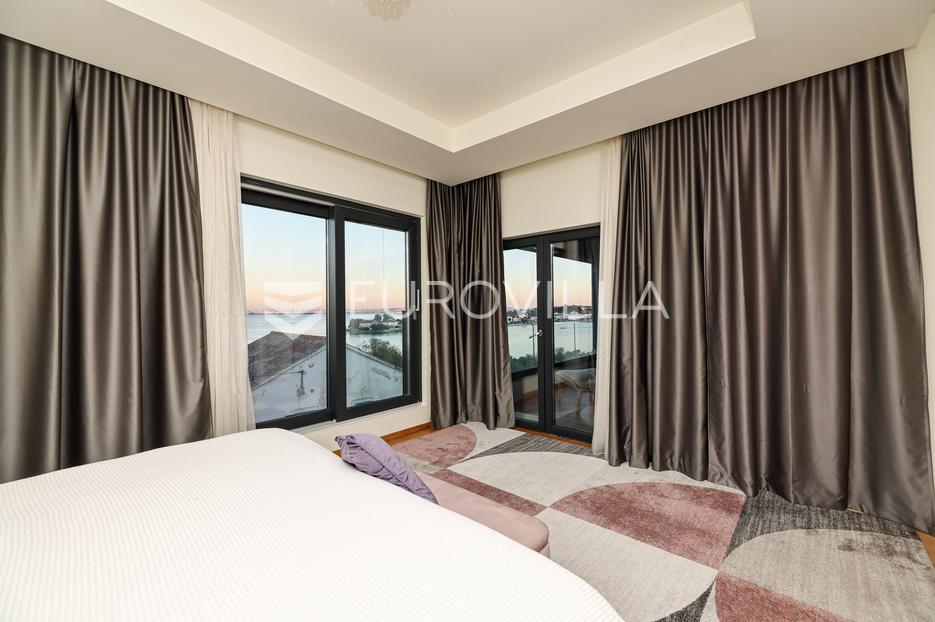 House For sale -  Preko