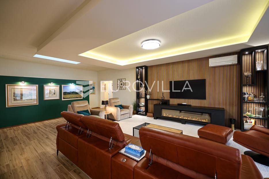 House For sale -  Preko