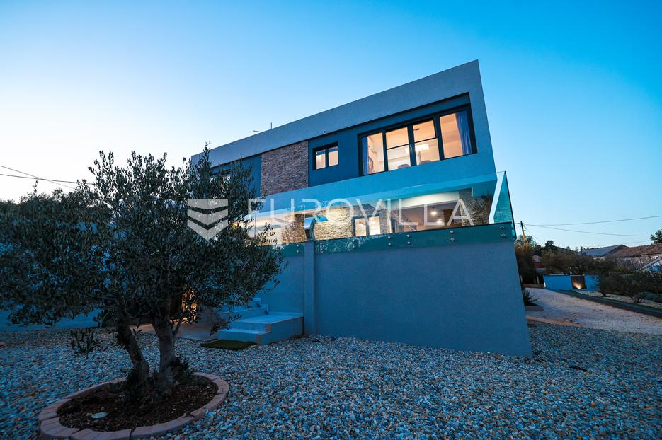 House For sale -  Preko