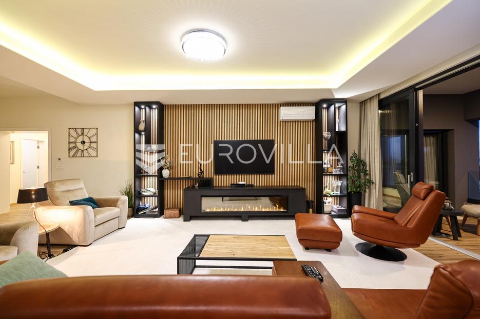House For sale -  Preko
