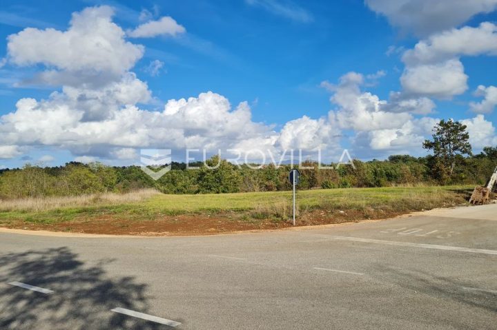 Land for sale 16947 m² – Lindar
