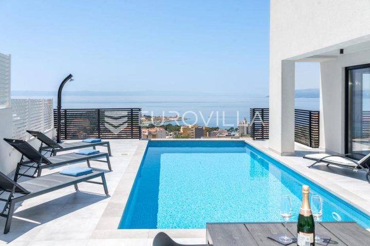 Flat for sale 100 m² – Makarska