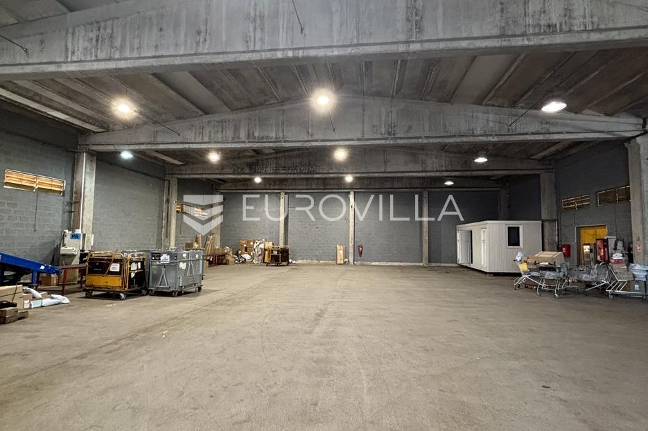 Business premises For sale -  Pazin