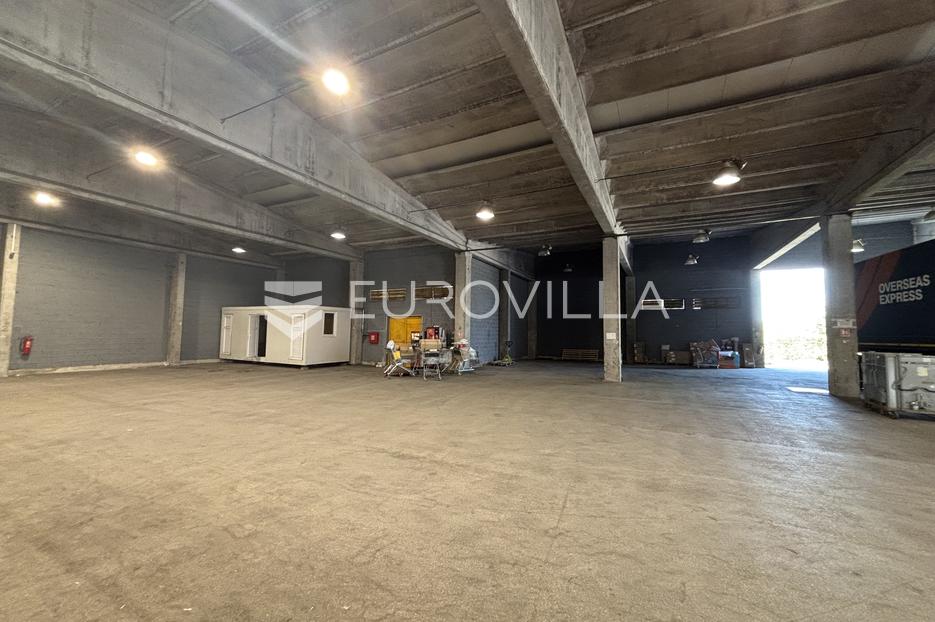 Business premises For sale -  Pazin