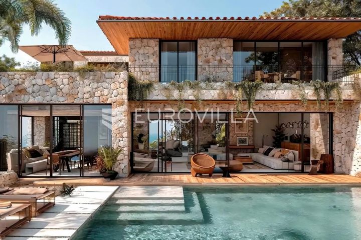 House for sale 358 m² – Sutivan